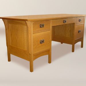 MC93-4 <br>Macintosh Executive Desk with Corbels